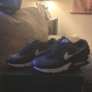 Men’s Nike Tenis Shoes
